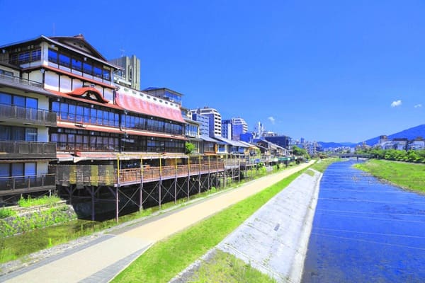 鮒鶴京都鴨川リゾート